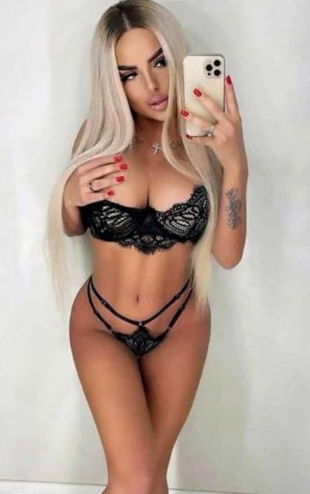 istanbulescortsveta-2 İstanbul Escort Sveta İstanbul Geneli Eve Ve Otele Gelirim